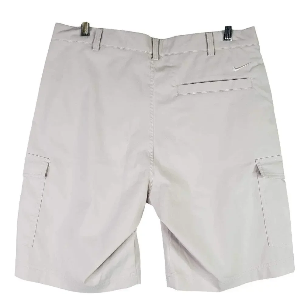 Nike Golf Shorts Mens Size 32 Dri-Fit Khaki Logo Stretch Flat Front Chino